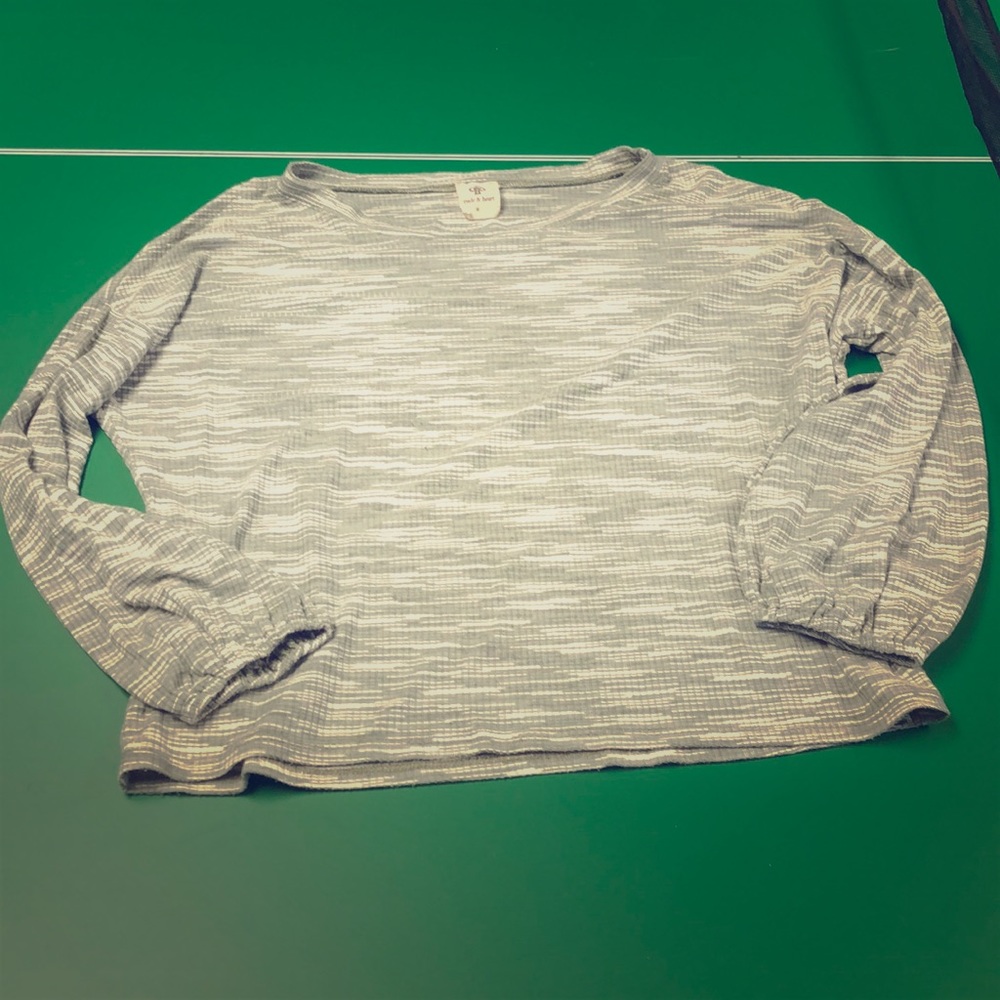 Long sleeve casual with slits on shoulders